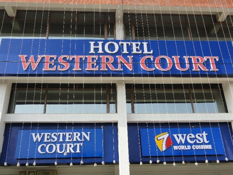 Western Court Chandigarh Exterior photo
