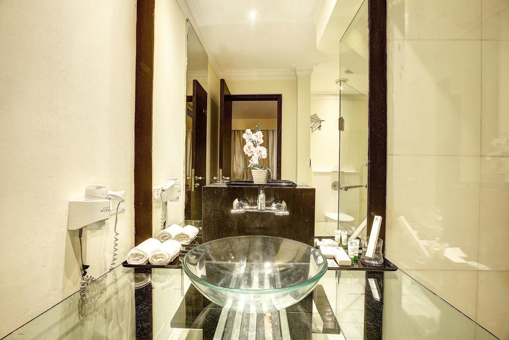 Western Court Chandigarh Exterior photo